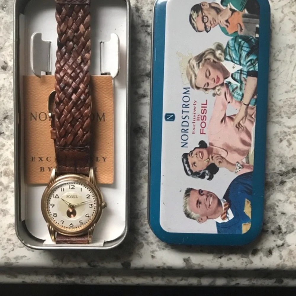VINTAGE 1990’S ART DECO FOSSIL TM-7210
